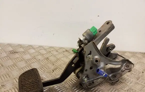 Lexus GS 300 350 430 450H Brake pedal