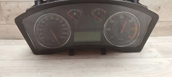Fiat Croma Speedometer (instrument cluster) 51809897 90271