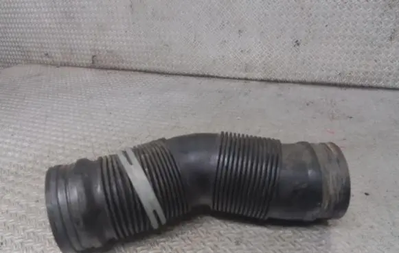 Seat Ibiza III (6L) Air intake duct part 6Q0129684C