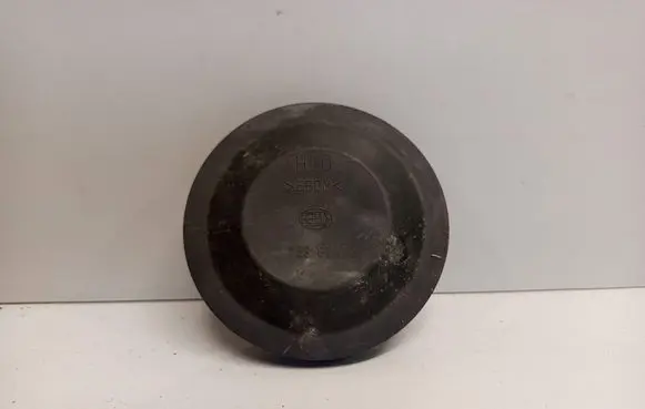 Headlight/headlamp dust cover