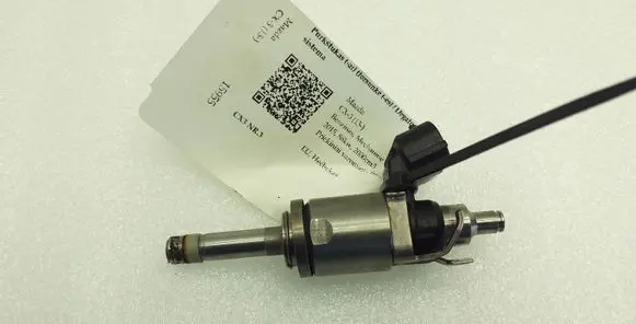 Mazda CX-3 Fuel injector PE0113250B