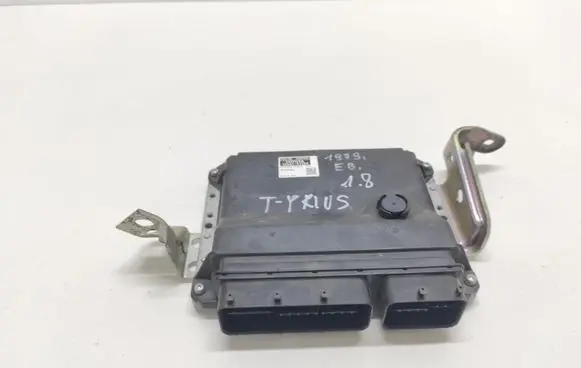 Toyota Prius (XW30) Engine control unit/module 8966147280 2753007394