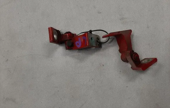Skoda Rapid (NH) Front door hinge set 8K0831401K