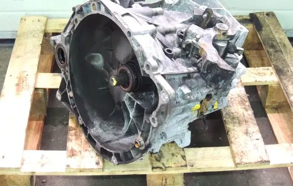 Ford Kuga I Manual 6 speed gearbox 1737035 AV4R7002AB