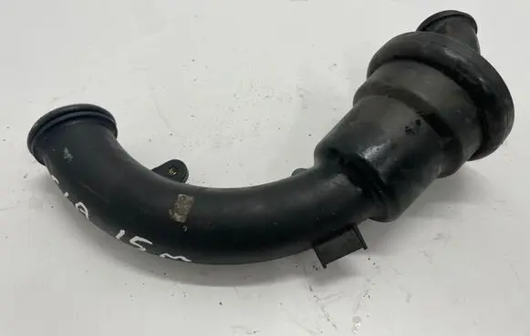 Mercedes-Benz CLA C117 X117 W117 Intercooler hose/pipe A6511400387