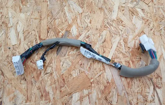 Subaru Outback Front door wiring loom 81870AJ040