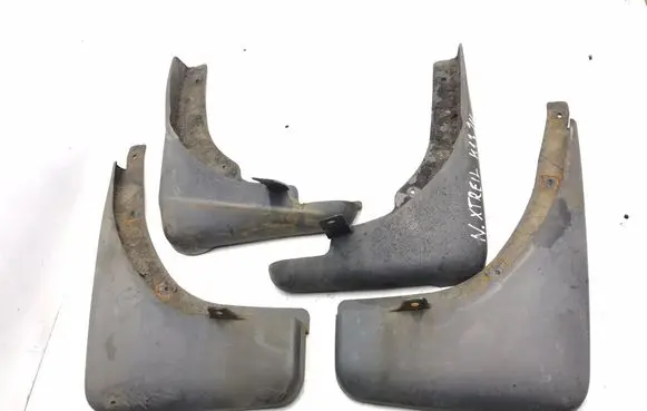 Nissan X-Trail T30 Front mudguard 788128H300 788138H300 638548H300