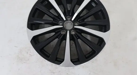Toyota Highlander XU70 R20 alloy rim 426110E600