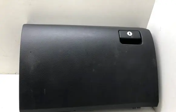 Toyota Avensis T270 Glove box 5555005130