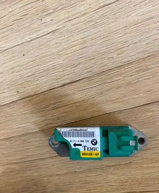 BMW X5 E53 Airbag deployment crash/impact sensor 6900728