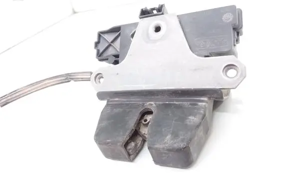 Tailgate/trunk/boot lock/catch/latch