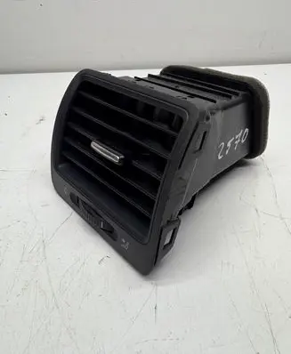 Volkswagen Golf V Dashboard side air vent grill/cover trim 1K0819709 1K0819703B 1355D300490
