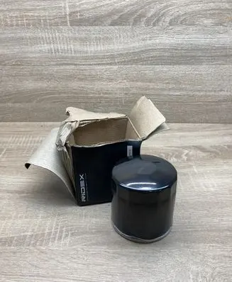 Ford Mondeo MK II Oil filter cover 700052 8097491