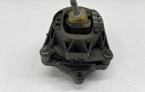 BMW 1 F20 F21 Engine mount bracket 6859407