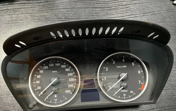 BMW 5 E60 E61 Speedometer (instrument cluster) 9153751