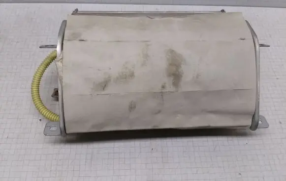 Mitsubishi Galant Passenger airbag BAMPT10537