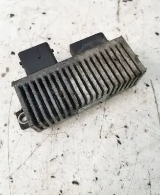 Renault Megane III Glow plug pre-heat relay 8200558438A RCS812