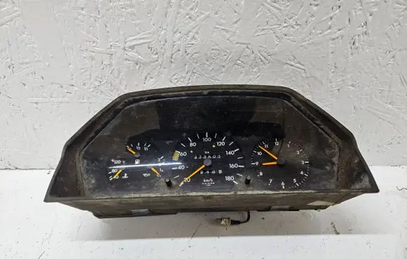Mercedes-Benz E W124 Speedometer (instrument cluster) 1245401348 110008316681