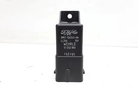 Glow plug pre-heat relay