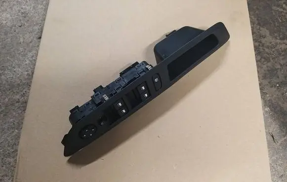 Citroen C4 III e-C4 Quarter vent window switch 967882812ZD