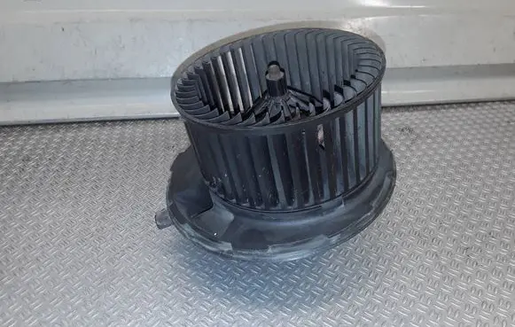 Volkswagen Touran I Heater fan/blower 1K1819015A