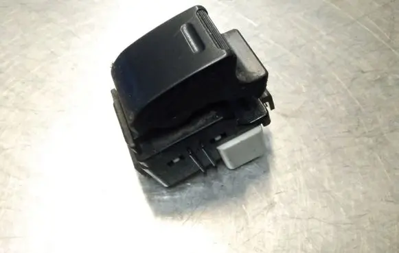 Toyota Prius (XW20) Electric window control switch