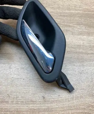 BMW 5 E39 Front door interior handle 8125514