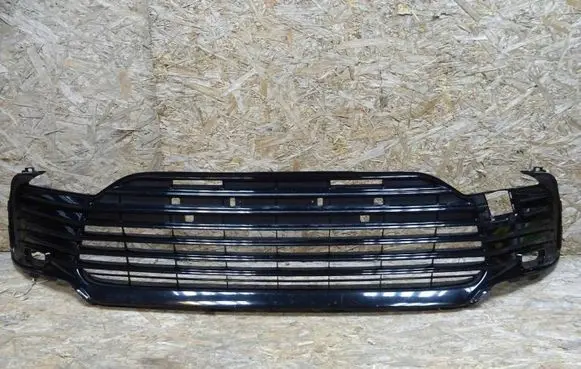 Toyota Camry VIII XV70 Front bumper lower grill 5311333120