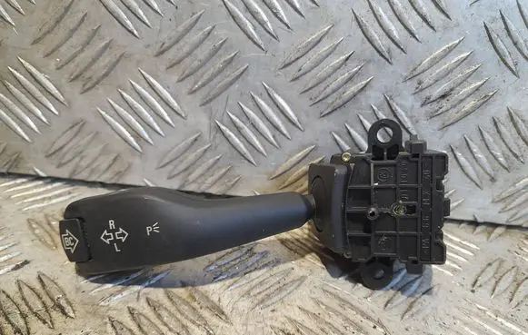 BMW X3 E83 Indicator stalk 8363668
