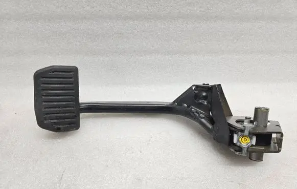 Volvo XC90 Brake pedal 31381827