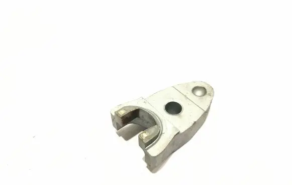 Audi A6 Allroad C7 Fuel Injector clamp holder 059216J