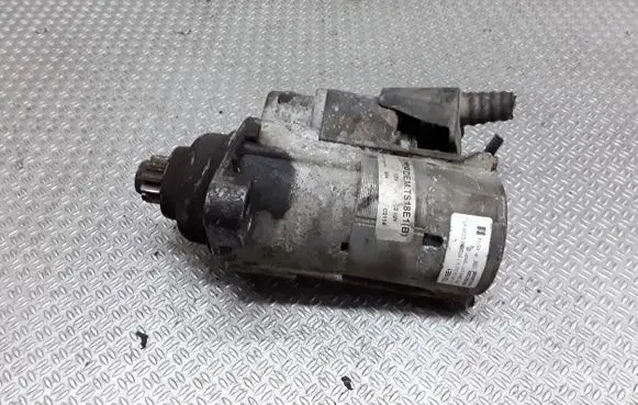 Volkswagen Golf V Starter motor C199077A