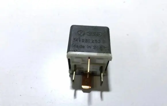 Audi A3 S3 8L Other relay 141951253b 4ra003510-29