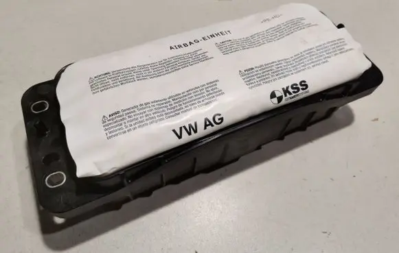 Porsche Macan (95B) Passenger airbag 95B880204