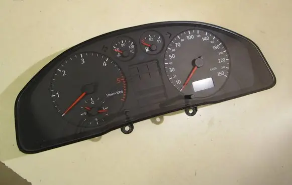 Audi A4 S4 B5 8D Speedometer (instrument cluster) 8D0919860E