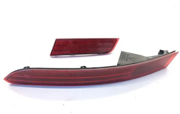 Volkswagen Touareg II Rear bumper light 7P6945105A
