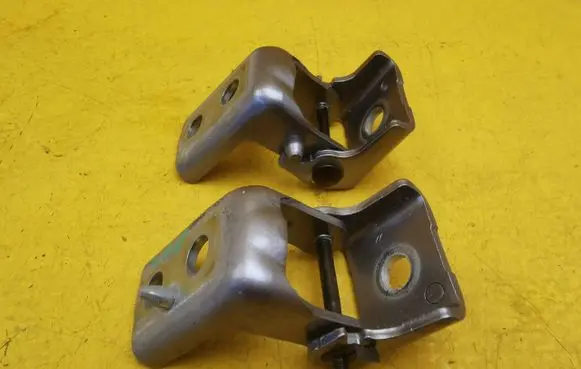 Peugeot 408 P54 Front door upper hinge 