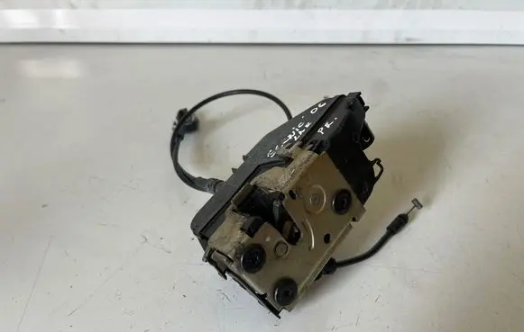 Renault Scenic II - Grand scenic II Front door lock 119121 2308040914D2