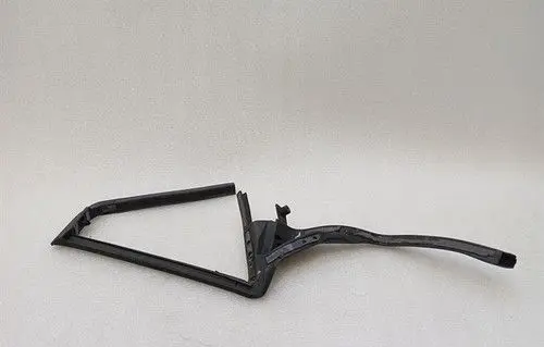 McLaren 765LT Spider Front door rubber seal 14AB120SP