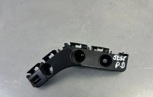 Jeep Grand Cherokee Front bumper mounting bracket 96322 55079228AD