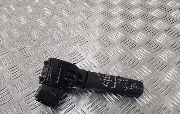 Subaru Legacy Wiper switch 