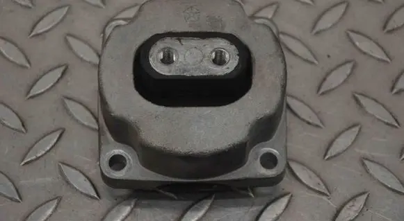 Maserati Ghibli Gearbox mount 68092519