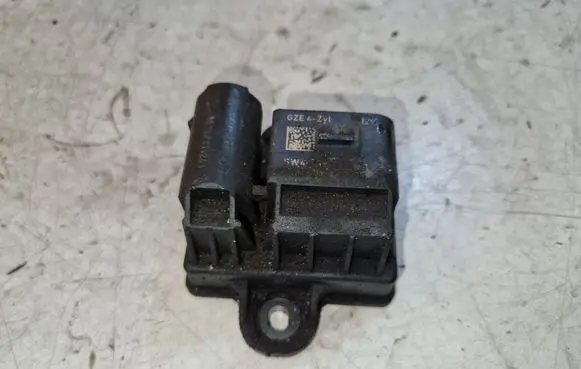 Mercedes-Benz C W204 Glow plug pre-heat relay A6519000900