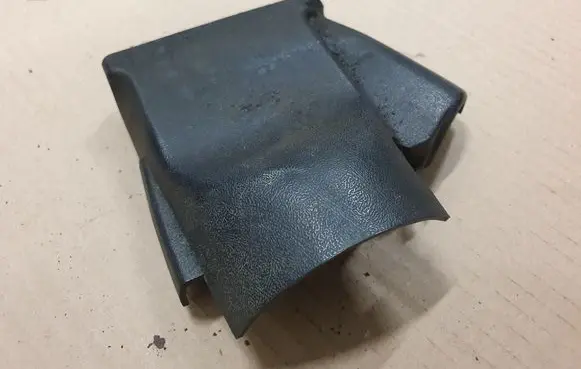 Steering wheel column trim