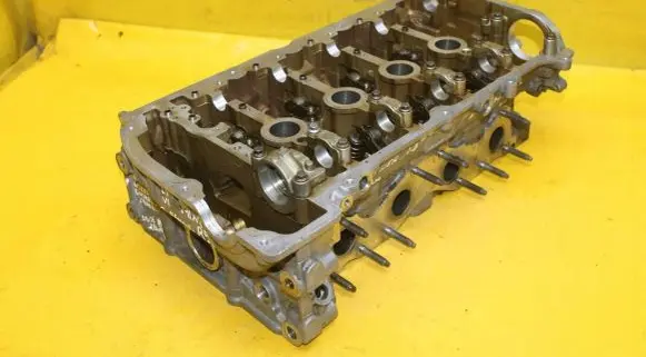 Mini One - Cooper Coupe R56 Engine head V753354980J