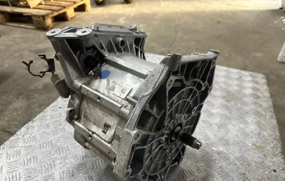 Nissan Qashqai J12 Electric car motor J121371229