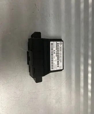 Skoda Octavia Mk2 (1Z) Gateway control module 1K0907530K 1K0907951 5WK50000B