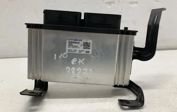 Hyundai i10 Engine control unit/module 3911607261 1E16608Y