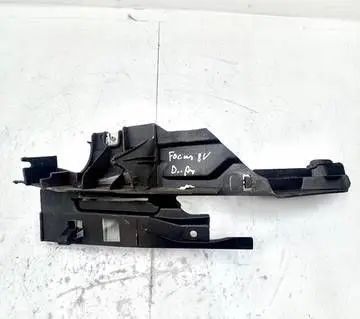 Ford Focus Other engine bay part BM51A02476AF