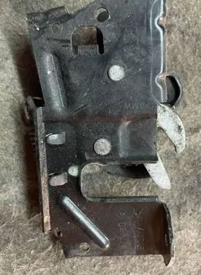 BMW 1 F20 F21 Engine bonnet/hood lock/catch 7242549 120713